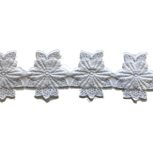 Gipiura aplikacja kwiat - m594 - biała, matowa - 5,5cm