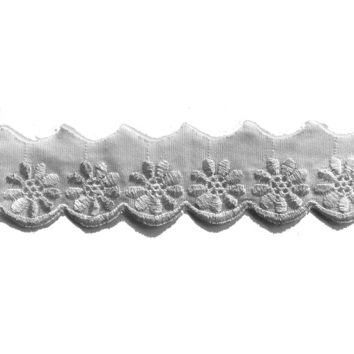 Haft na batyście - 950 - biały - 3,5cm