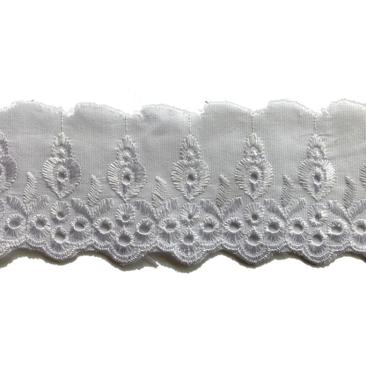 Haft na batyście - 466 - biały - 6cm