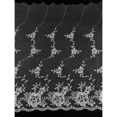 Promocyjna cena za 2,6 metra, koronka na tiulu - 0235b - biała - 27cm