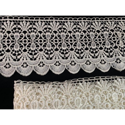 Gipiura - 154 - kremowa - 10cm