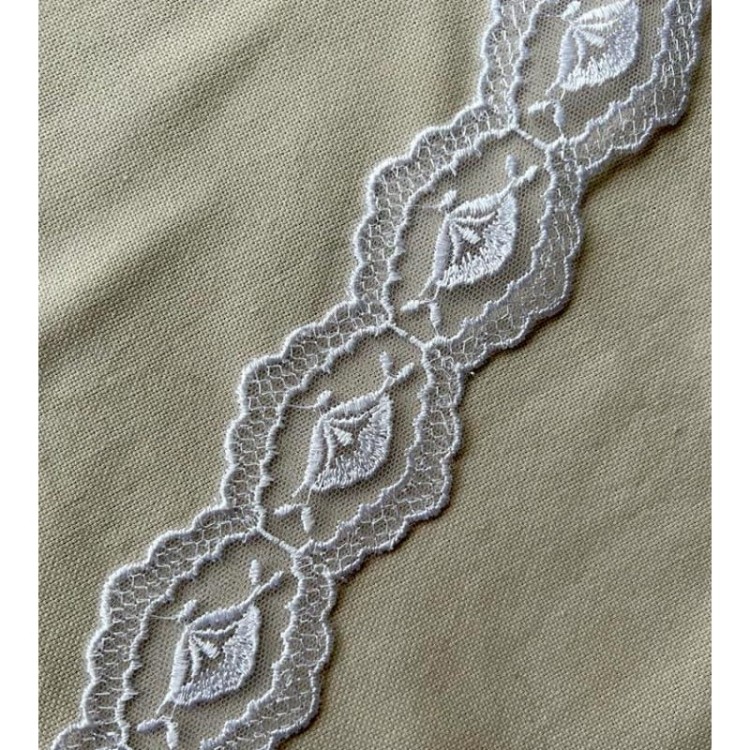 Koronka na tiulu - 8TB212A - biała - 5cm