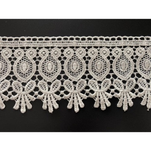 Gipiura 8772 - kremowa - 8cm