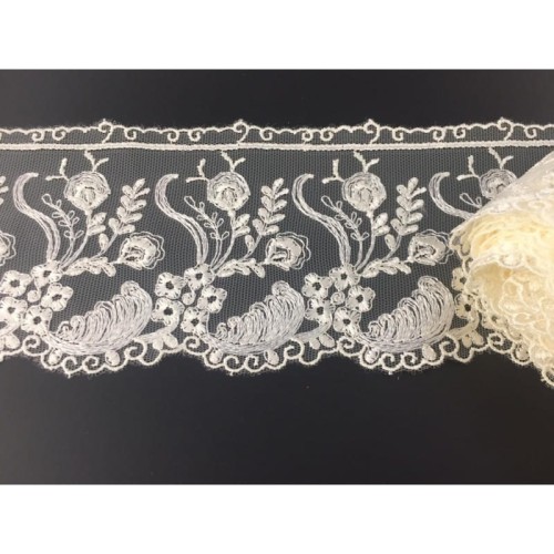 Koronka na tiulu - B0512 - kremowa - 9cm