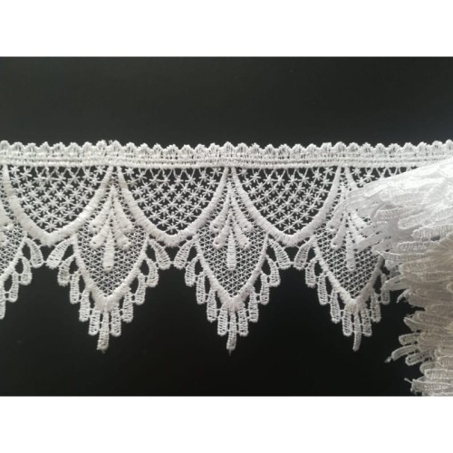 Promocja- Końcówka- 0,80mb-Gipiura - 6081 - biała - 9cm