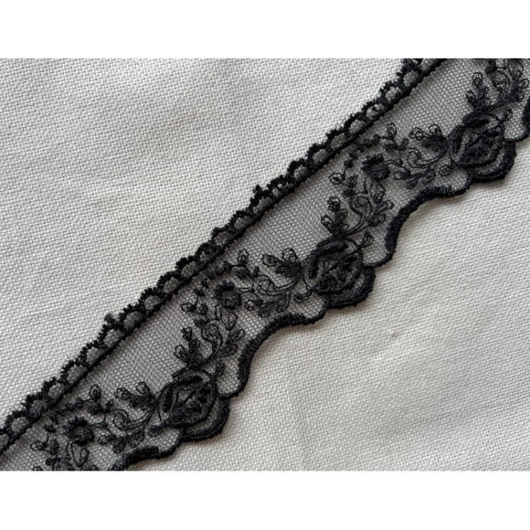 Koronka na tiulu - 8TB2002 - czarna - 4cm