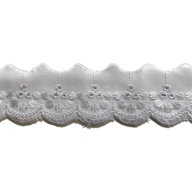 Haft na batyście - 460 - biały - 3,5cm
