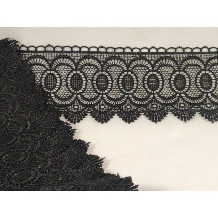 Gipiura - 0145 - czarna - 9cm