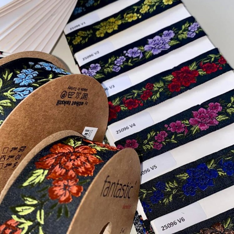 Taśma żakardowa - 35096 v2 - 3,5cm